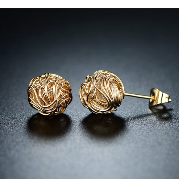 barzel Jewelry - 💕 5/$25 Barzal 18K Good Love Knot Stud Earrings